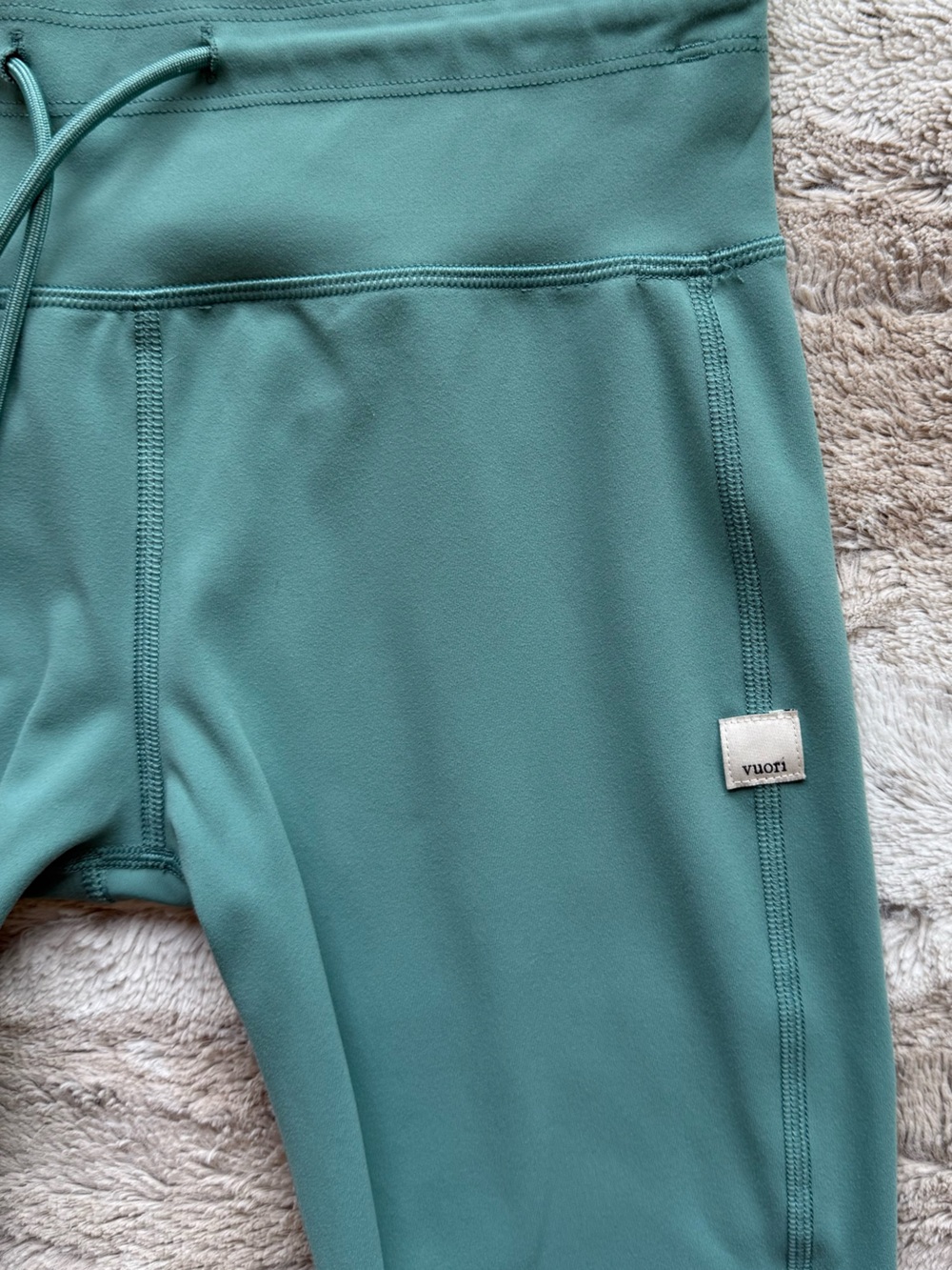 Vuori✨Womens' Daily Leggings in Garland Size S - Picture 6 of 12